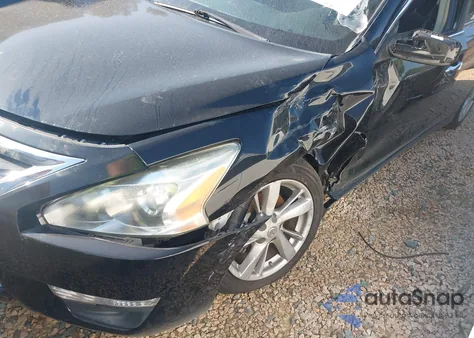 2013 Nissan Altima 2.5 Sv z USA, uszkodzony, nr VIN 1N4AL3AP1DN456077